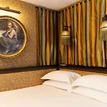 Hotel Du Bourg Tibourg