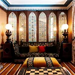 Hotel Du Bourg Tibourg 4*