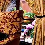 Du Bourg Tibourg Hotel