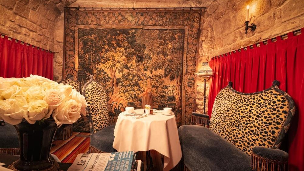 Hotel Du Bourg Tibourg Paris