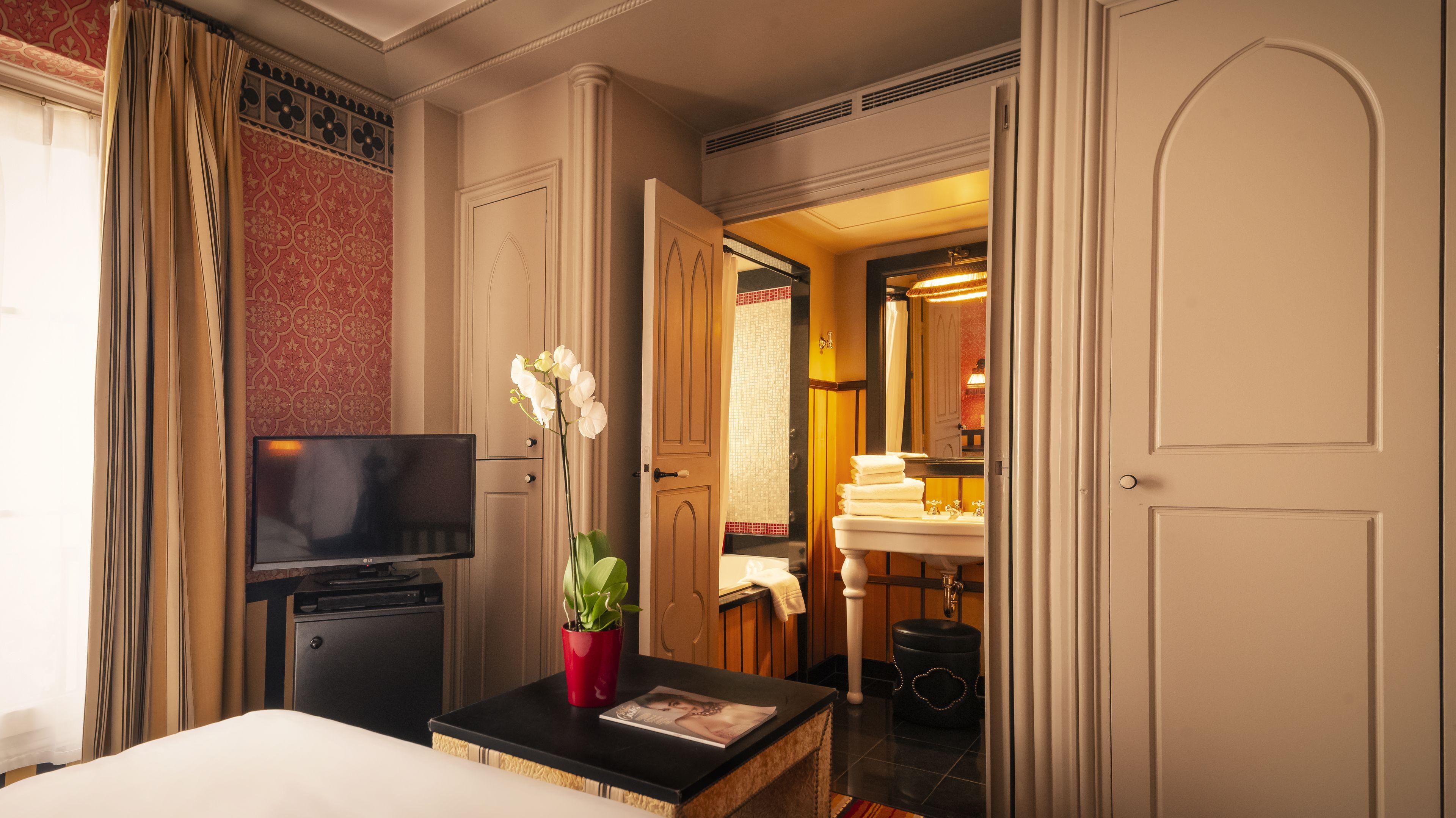 Hotel Du Bourg Tibourg