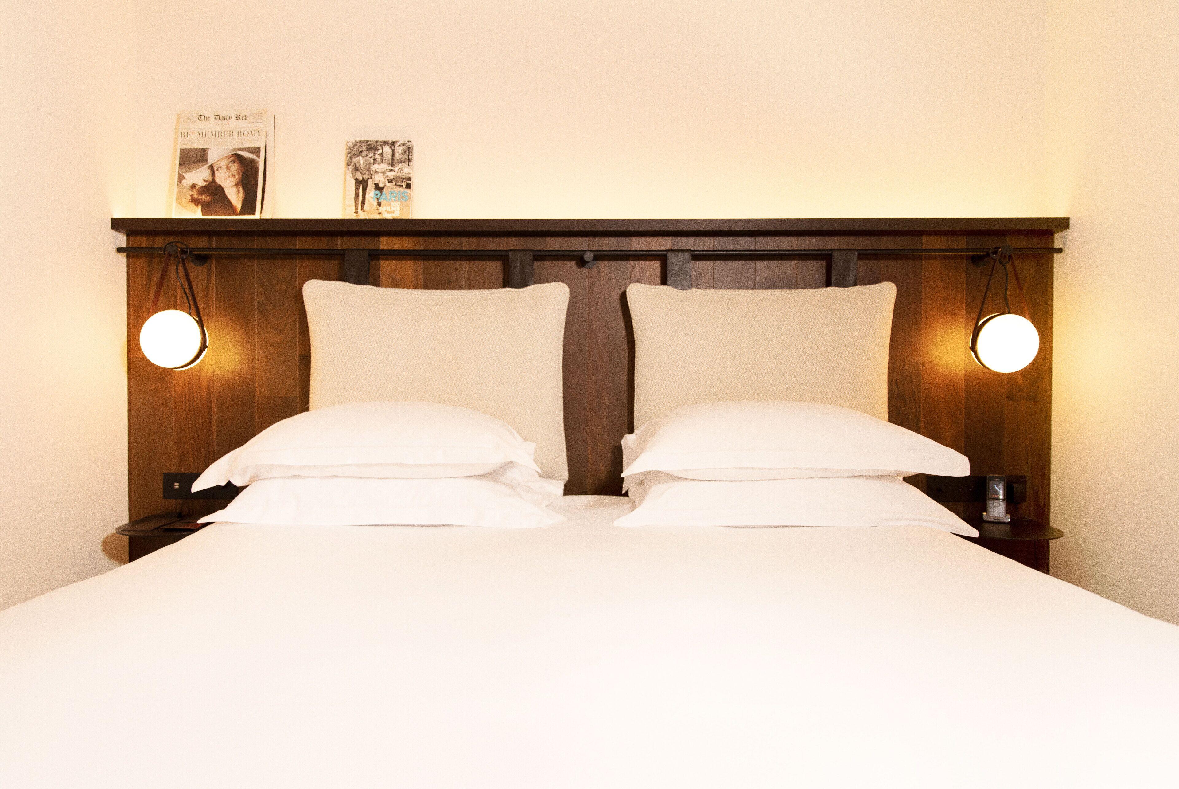 Hotel Du Bourg Tibourg 4*