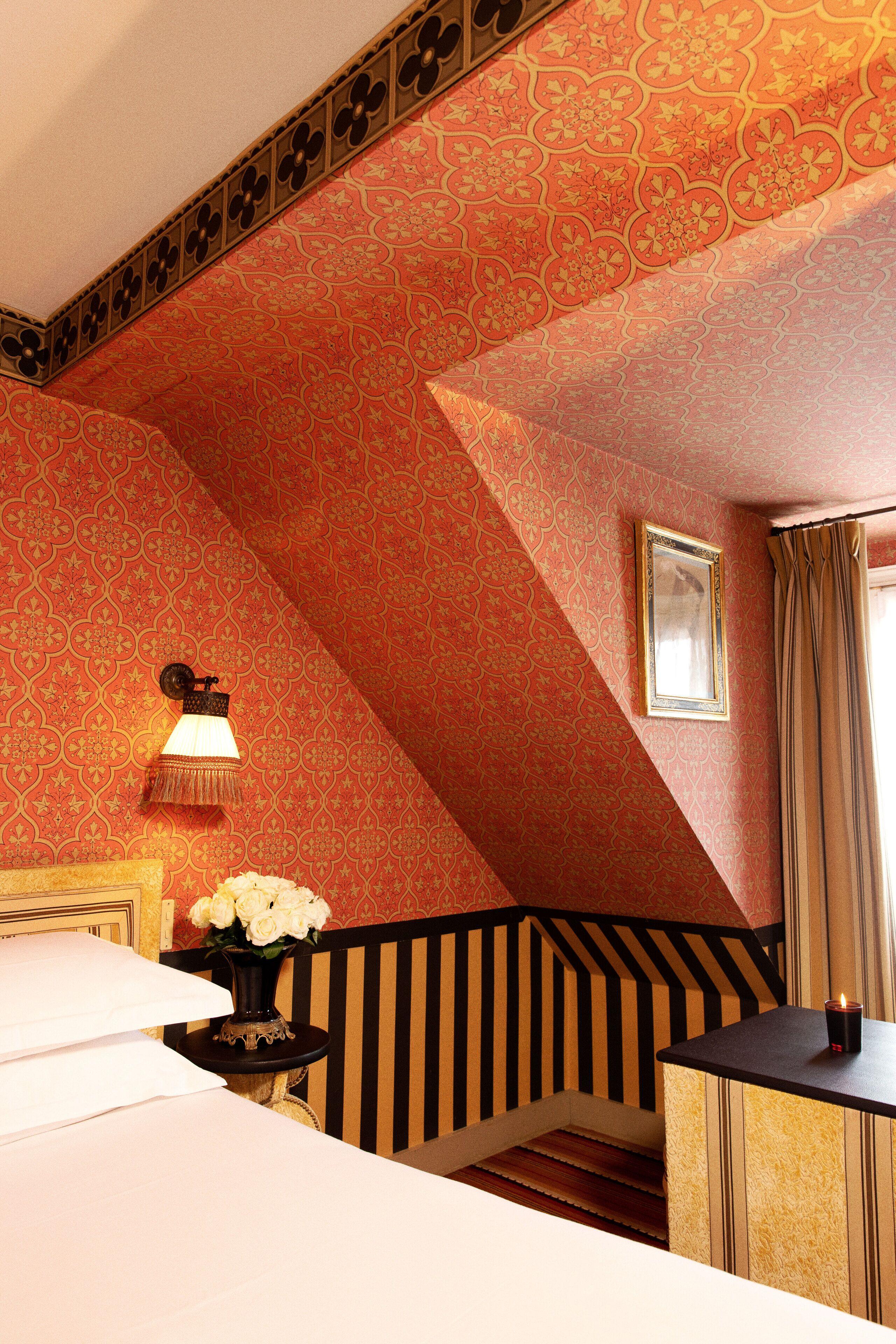 Hotel Du Bourg Tibourg